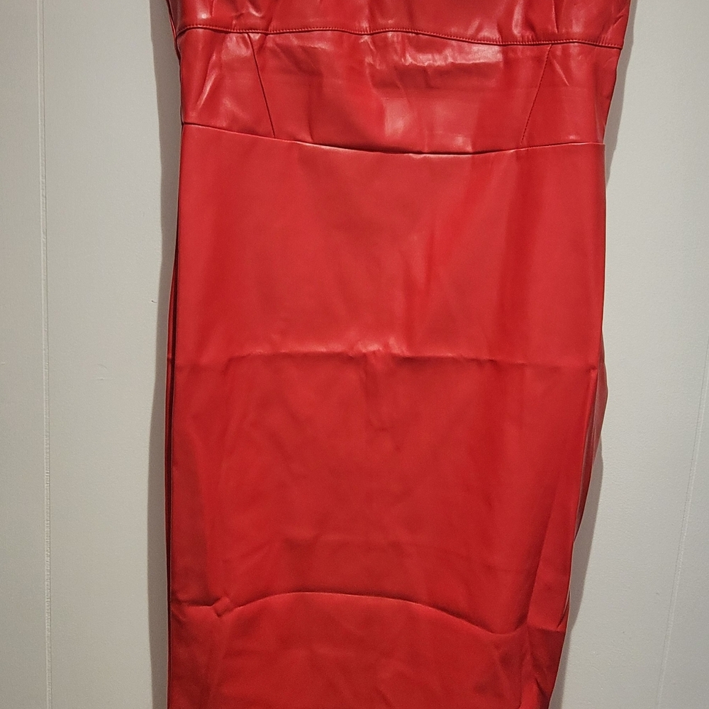 checme dresses red